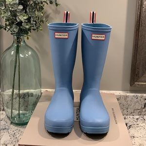 Beautiful blue Hunter boots